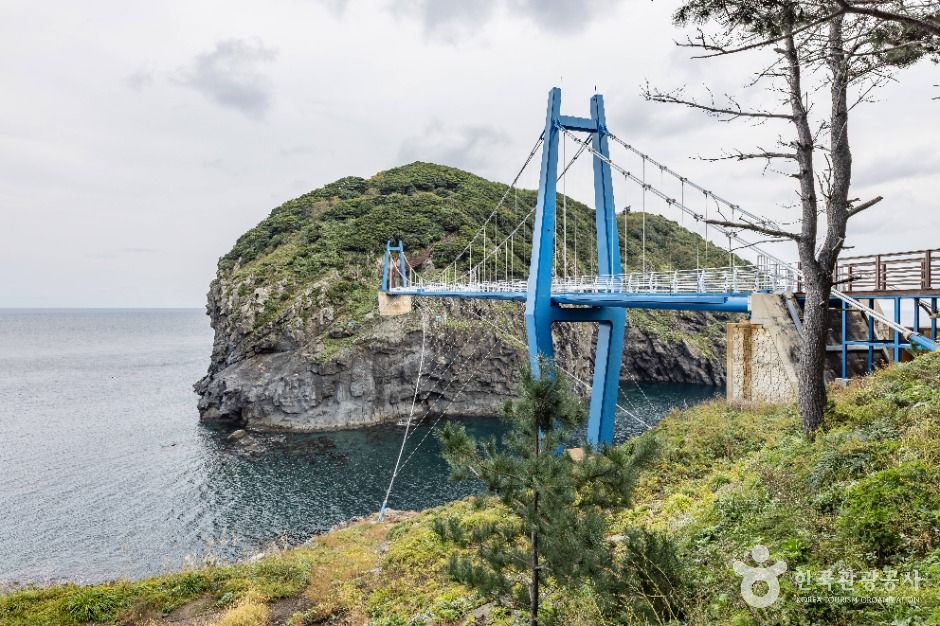 55ae59f4e331d4e88a8d353b0f17b673_1770599766_6787.jpg